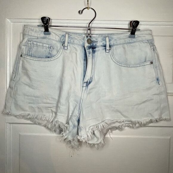 William Rast White Washed Distressed Denim Shorts - Picture 1 of 9